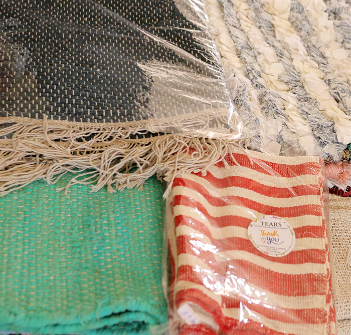 Handloom-Weaves